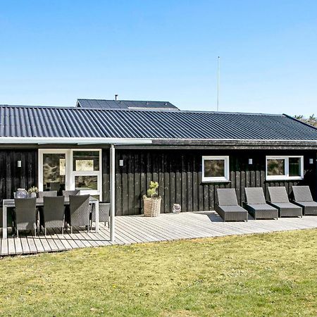 Gorgeous Home In Blokhus With Kitchen Exterior photo