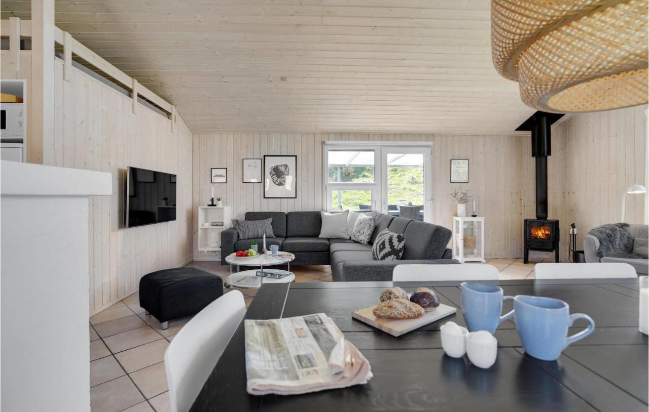 Gorgeous Home In Blokhus With Kitchen Exterior photo